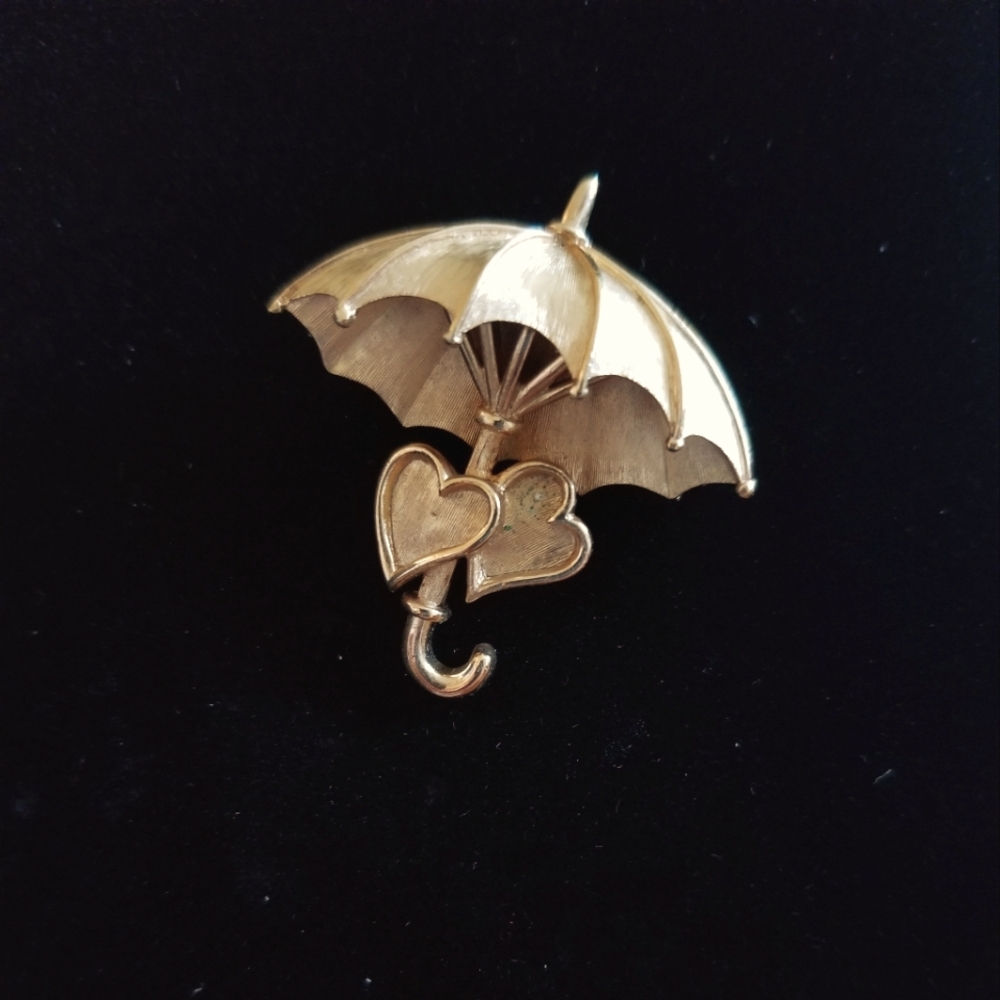 Crown Trifari umbrella brooch with hearts